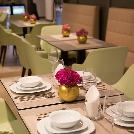 מלון Tn&co Exclusive Cip And Primeclass (adults Only) מוגלה